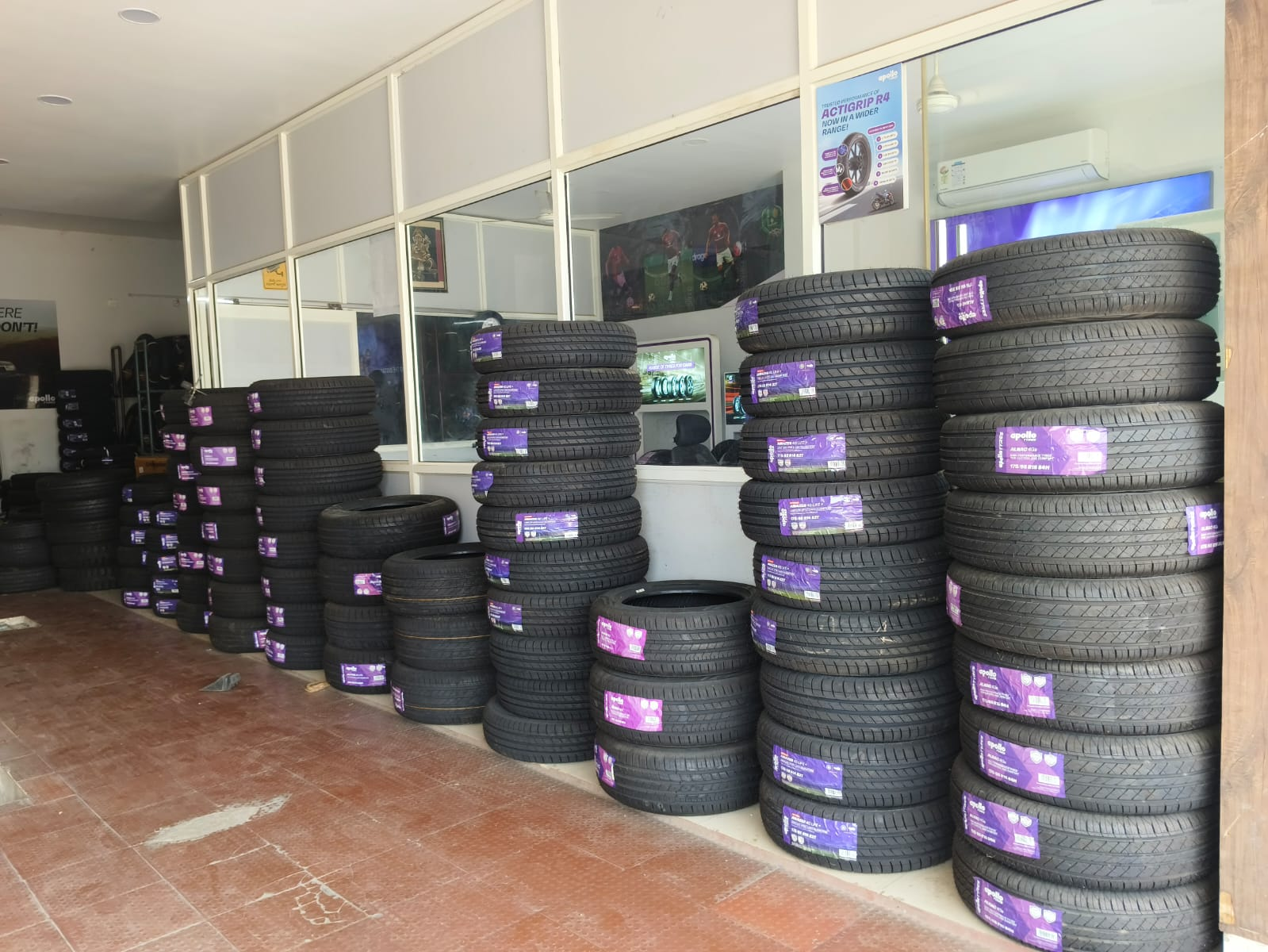 Premium tyre